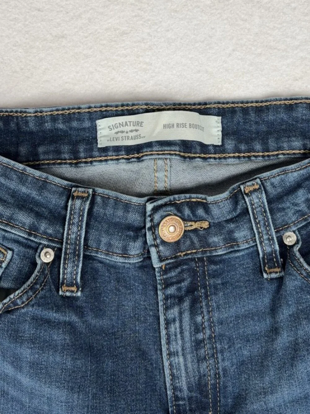 Signature by Levi Strauss High Rise Bootcut Women's 10 (30x29) Blue Stretch Y2K